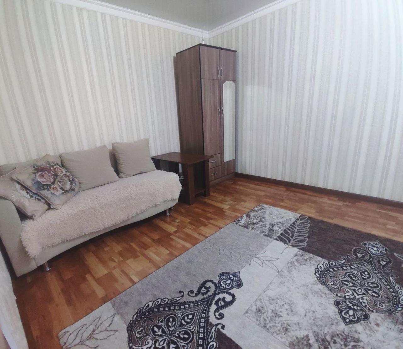 Ferienwohnung Комфортная Квартира Для 2Х Персон Bischkek Exterior foto